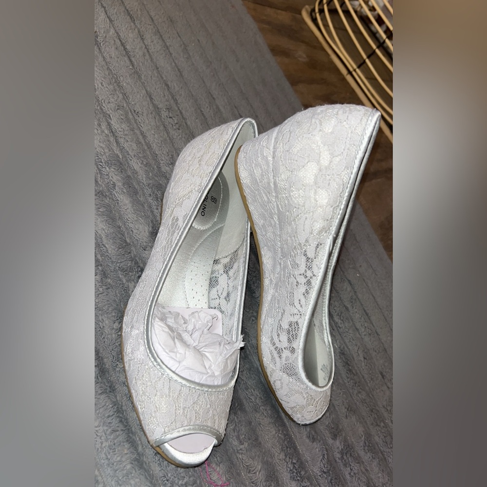 Bandolino Ivory Lace Wedge Shoes